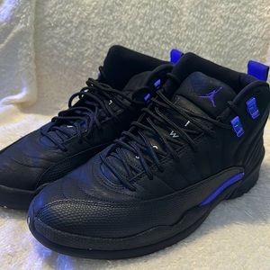 Air Jordan 12 Retro Black/ Dark Concord size 9.5